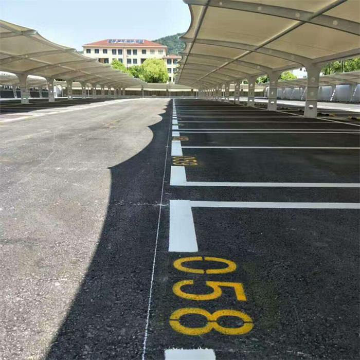 部队停车场