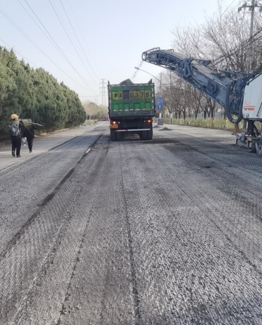 沥青路面修补施工